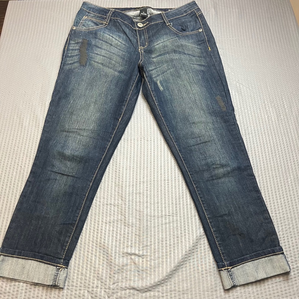 Southpole Jeans Co Womens Size 11 Dark Wash Cuffed Straight Leg Distressed Denim